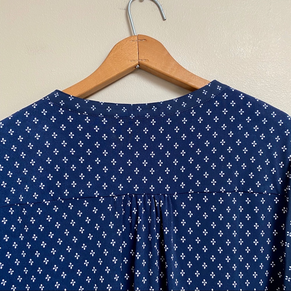 Charter Club navy blouse in white abstract print - Picture 5 of 6